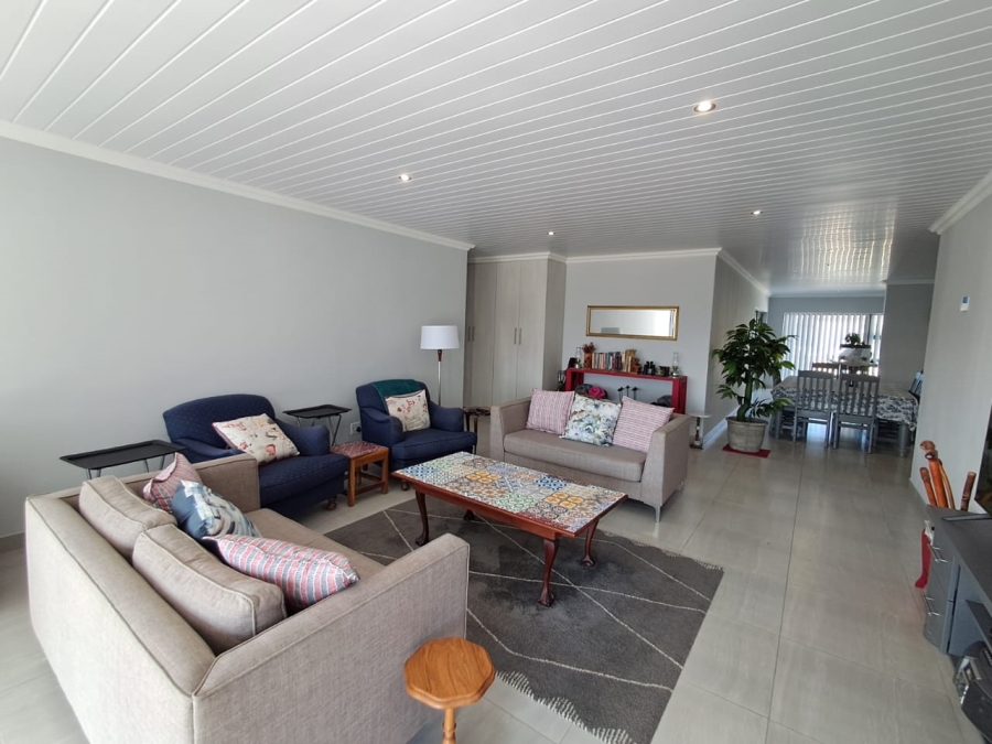 3 Bedroom Property for Sale in Avonddans Western Cape